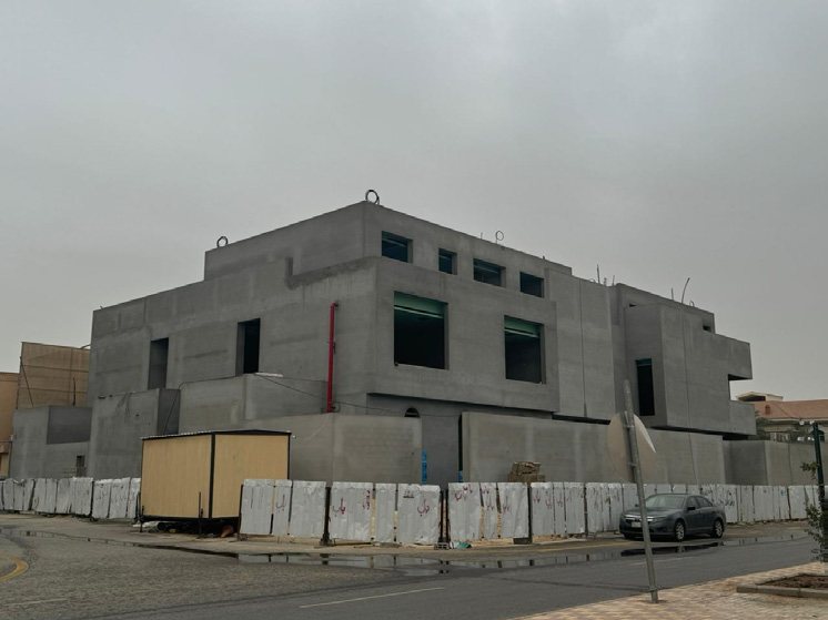الهيكل الخرساني للمبنى الإداري